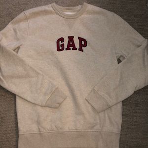 GAP crew neck sweatshirt